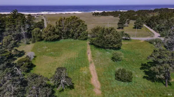 23401 N Highway 1 Highway, Fort Bragg, CA 95437