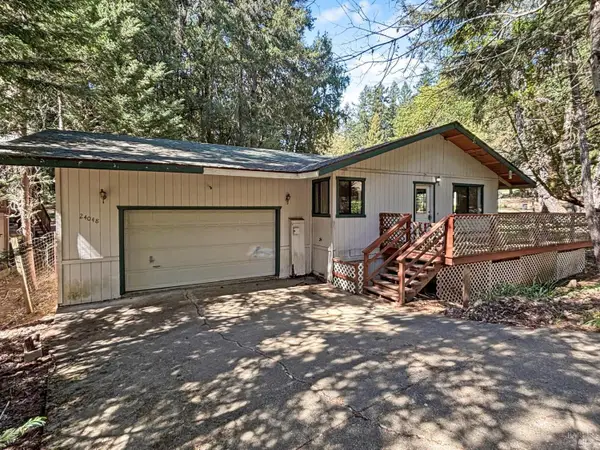 24048 Willow Lane, Willits, CA 95490