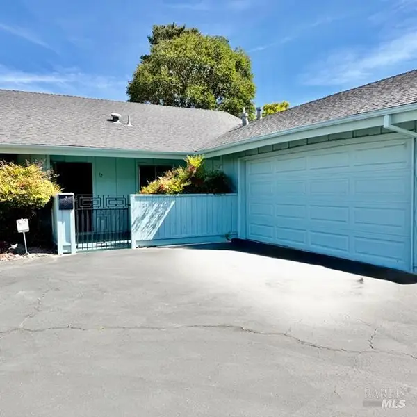 12 Glengreen Street, Santa Rosa, CA 95409