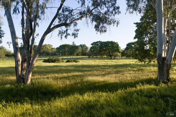 195 Fisher Lane, Sonoma, CA 95476