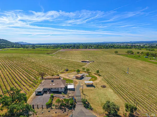 590 Pleasant Avenue, Santa Rosa, CA 95403