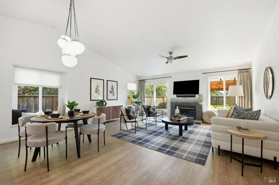 198 Valencia Way, Windsor, CA 95492 - #3