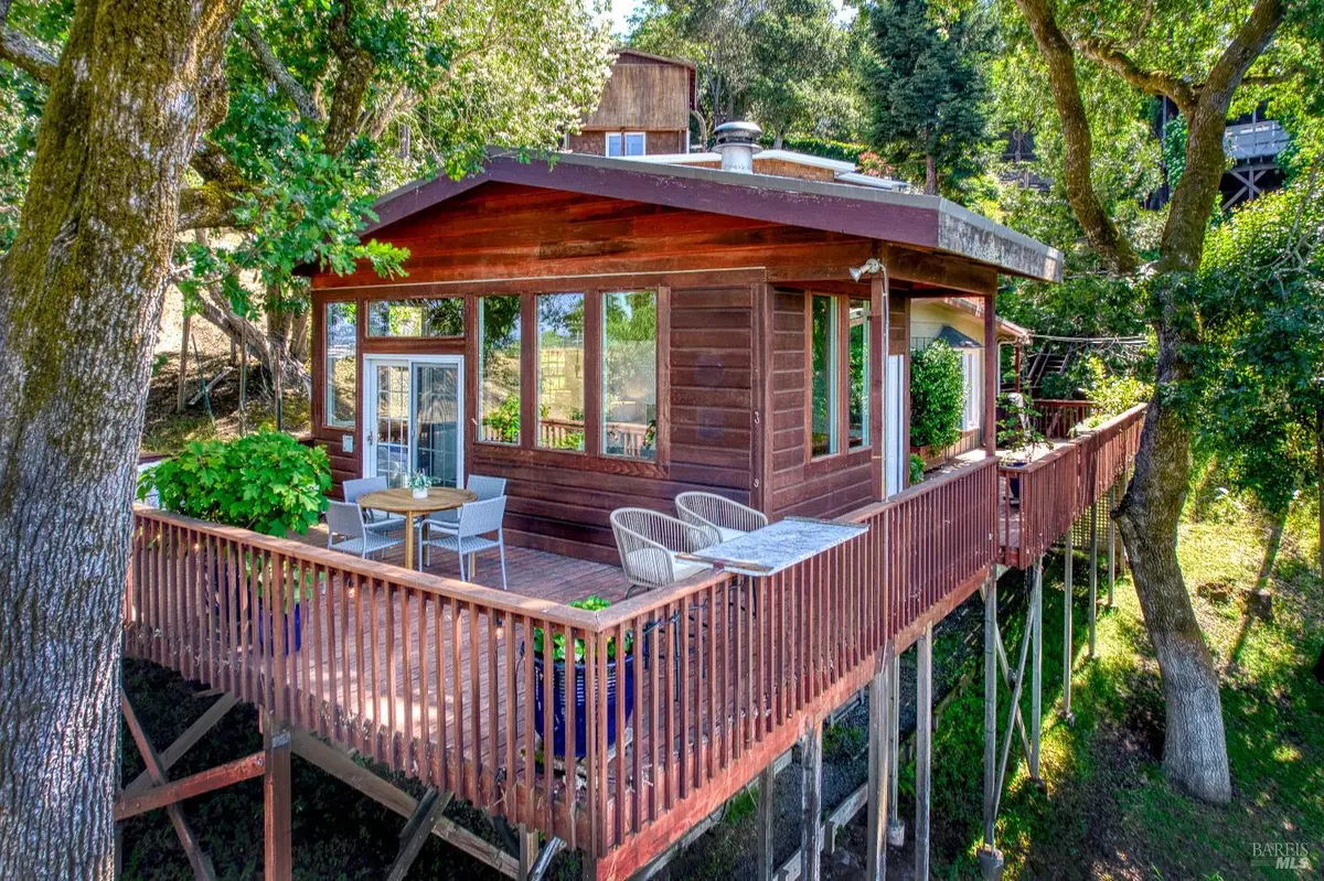 135 Martens Boulevard, San Rafael, CA 94901 - #1