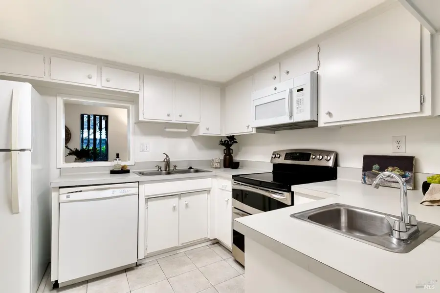 5 Grande Paseo, San Rafael, CA 94903 - #3