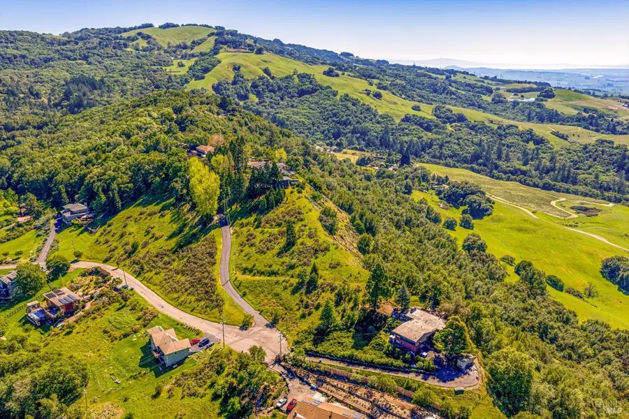 6048 Hyland Way, Penngrove, CA 94951 - #3