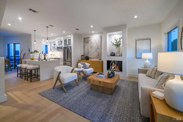 1092 Foster Road, Napa, CA 94558