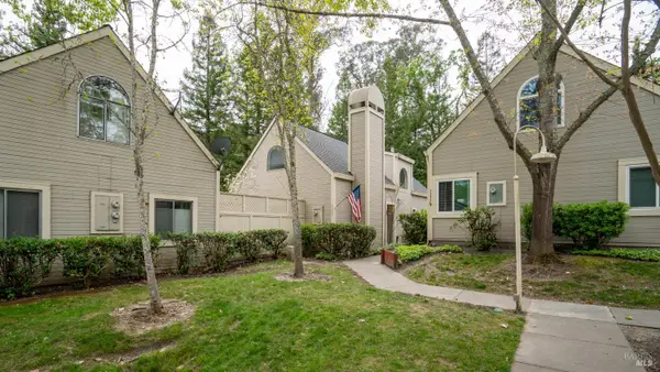 3335 Yulupa Avenue, Santa Rosa, CA 95405