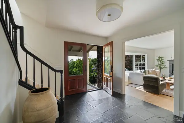 21 Hillside Avenue, Kentfield, CA 94904