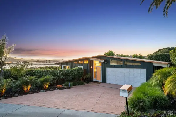 550 Washington Avenue, Point Richmond, CA 94801