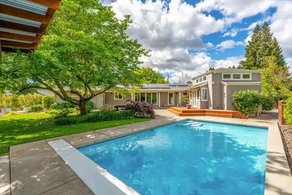 960 Lark Avenue, Sonoma, CA 95476