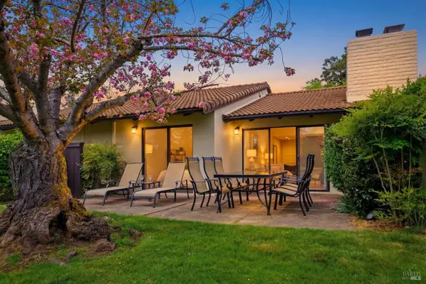 13 Fairways Drive, Napa, CA 94558