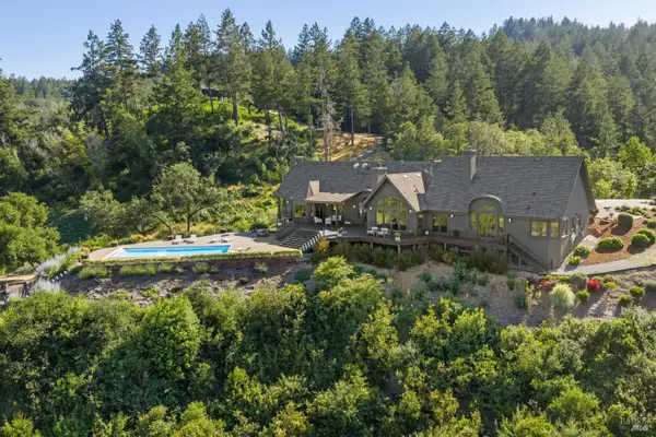 2355 W Dry Creek Road, Healdsburg, CA 95448