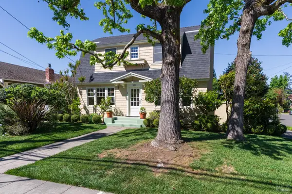 931 Humboldt Street, Santa Rosa, CA 95404