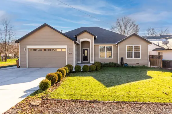 18094 Spyglass Road, Hidden Valley Lake, CA 95467