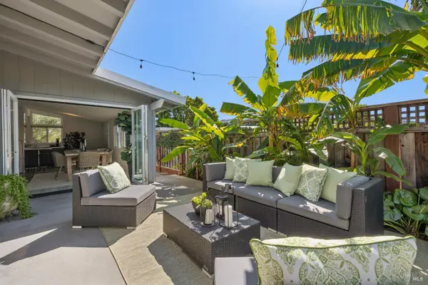 28 Royal Court, San Rafael, CA 94901