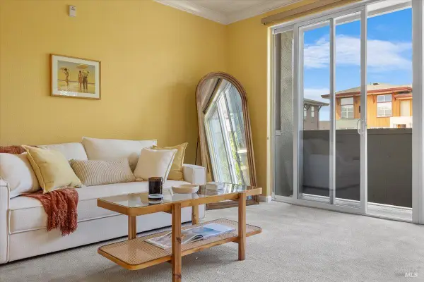 905 Doubles Drive #208, Santa Rosa, CA 95407