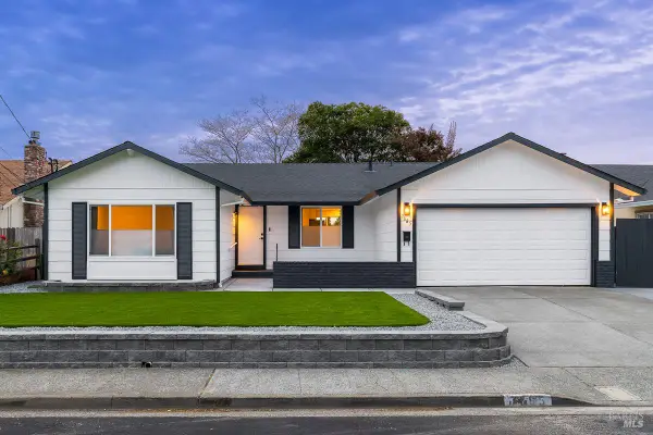 7685 Beverly Drive, Rohnert Park, CA 94928