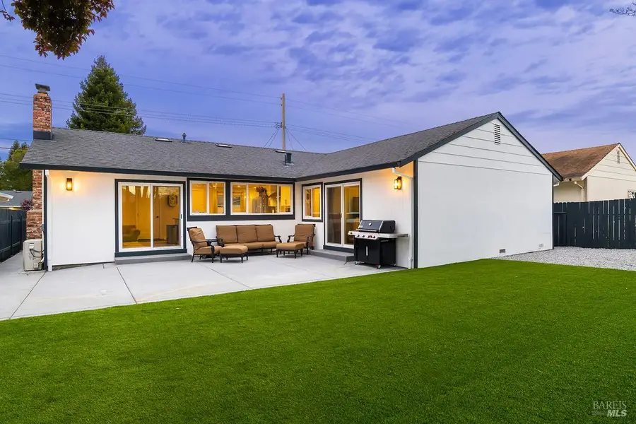 7685 Beverly Drive, Rohnert Park, CA 94928 - #2