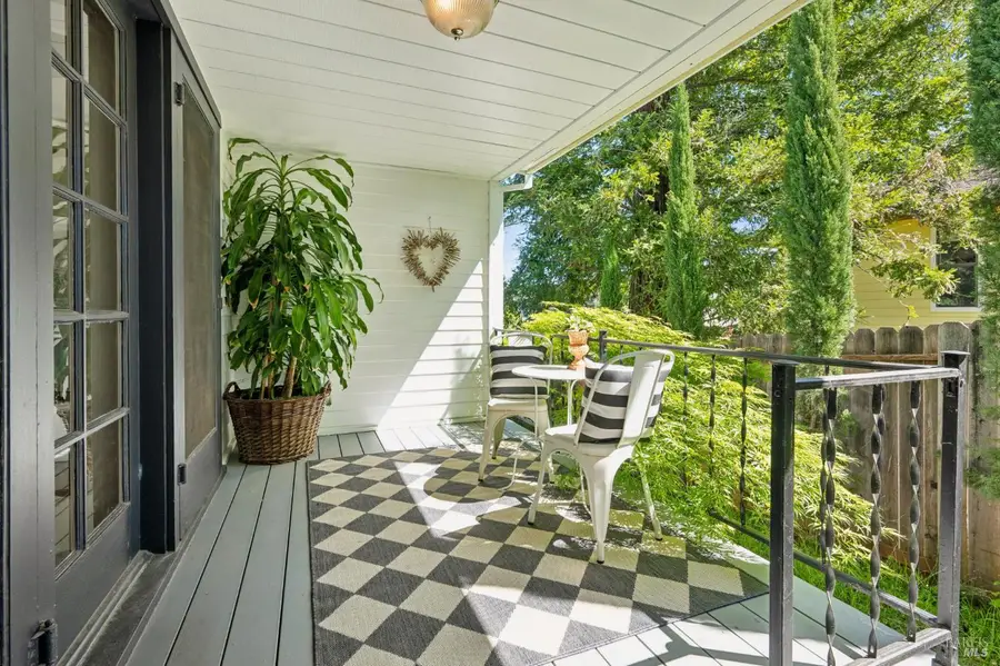 301 Powell Avenue #A, Healdsburg, CA 95448 - #2