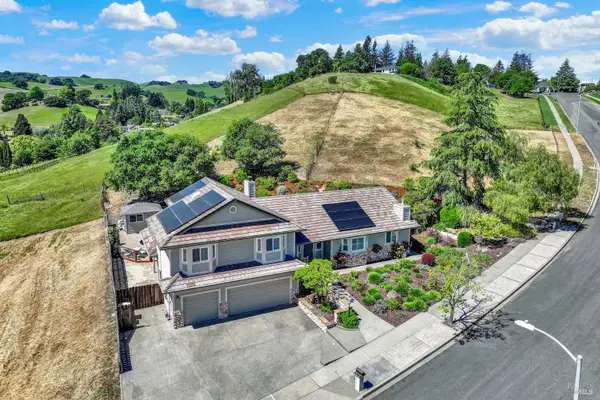 1064 Stonebridge Drive, Napa, CA 94558