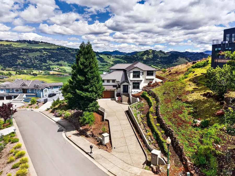 3938 Shelter Glen Way, Santa Rosa, CA 95404 - #3