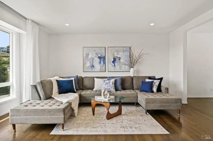 359 Via La Cumbre Street, Greenbrae, CA 94904 - #3