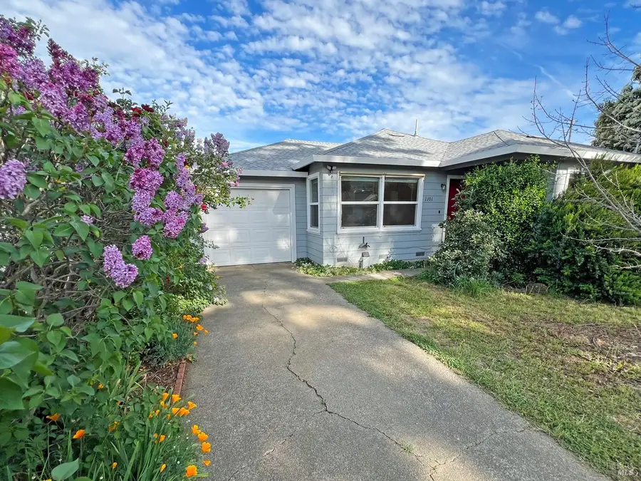 1101 Elm Street, Ukiah, CA 95482 - #2