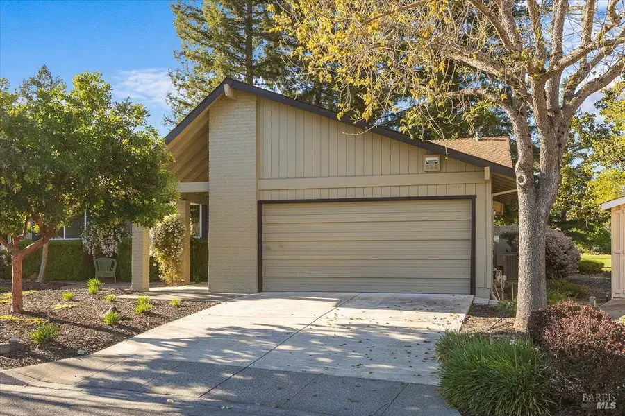 411 Twin Lakes Circle, Santa Rosa, CA 95409 - #3