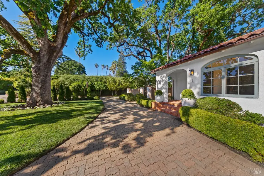 1 Lilac Avenue, Kentfield, CA 94904 - #2