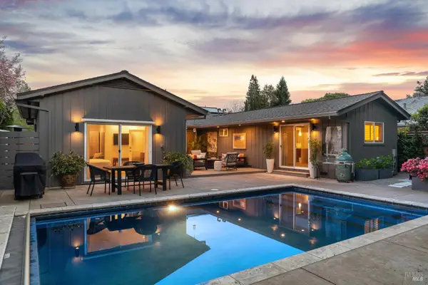 859 4th Street E, Sonoma, CA 95476