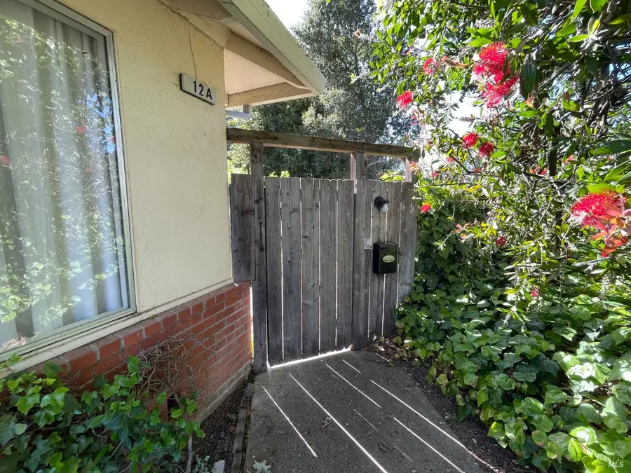 12 Lawrence Drive, Novato, CA 94945 - #3