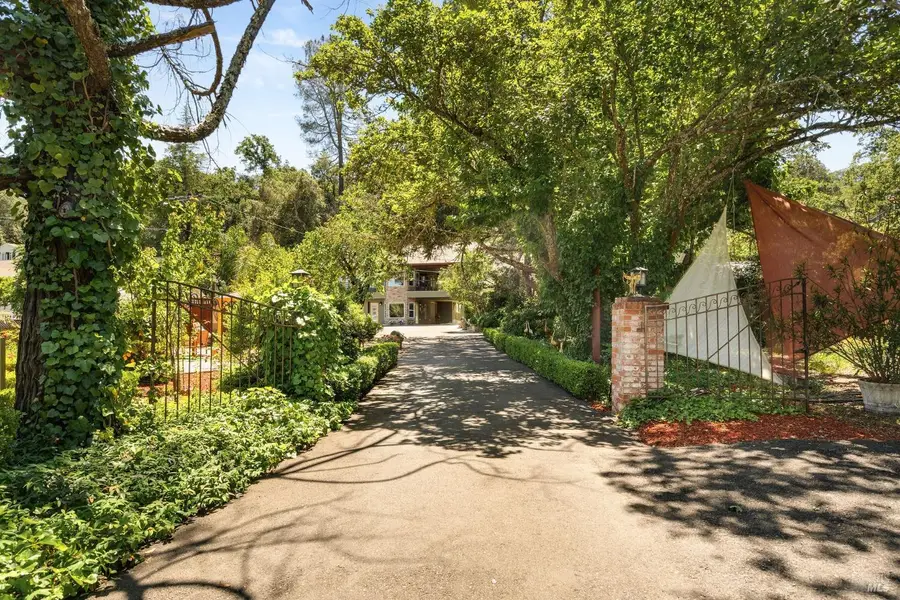 3037 Foothill Boulevard, Calistoga, CA 94515 - #3