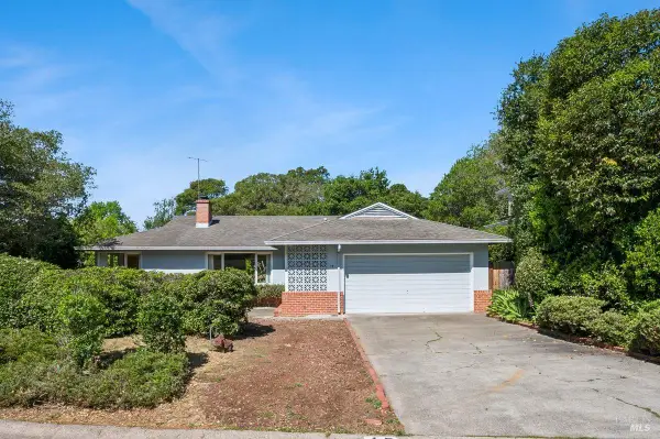 15 La Cuesta Drive, Greenbrae, CA 94904