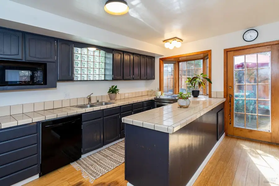 2300 Avenida De Las Brisas Street, Santa Rosa, CA 95405 - #3