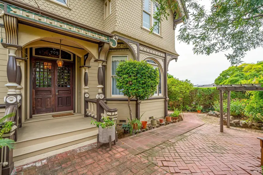 705 Georgia Street, Vallejo, CA 94590 - #2