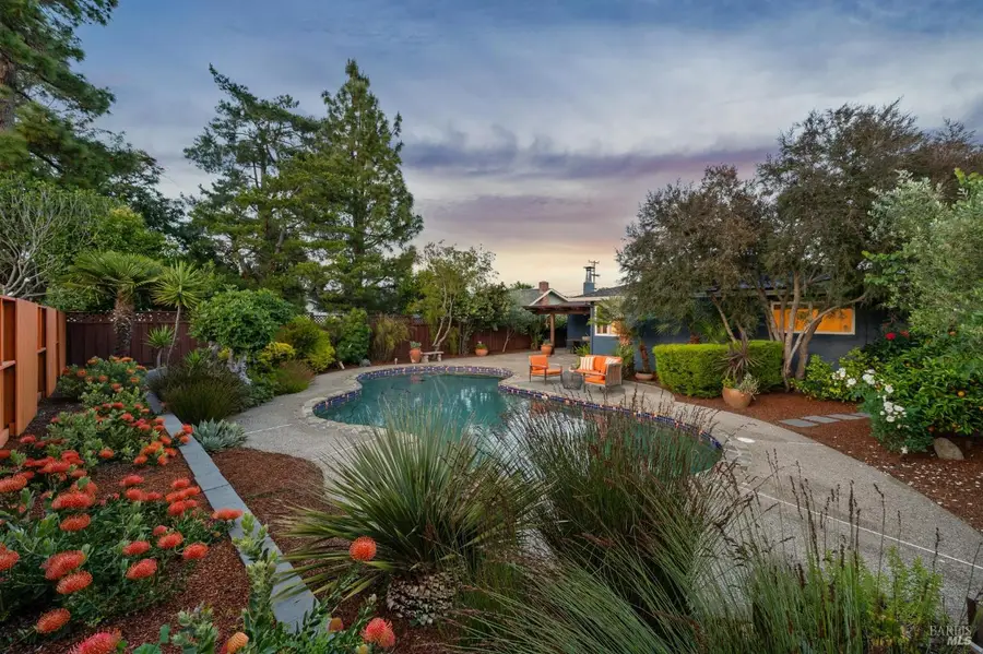 19 Elena Circle, San Rafael, CA 94903 - #2