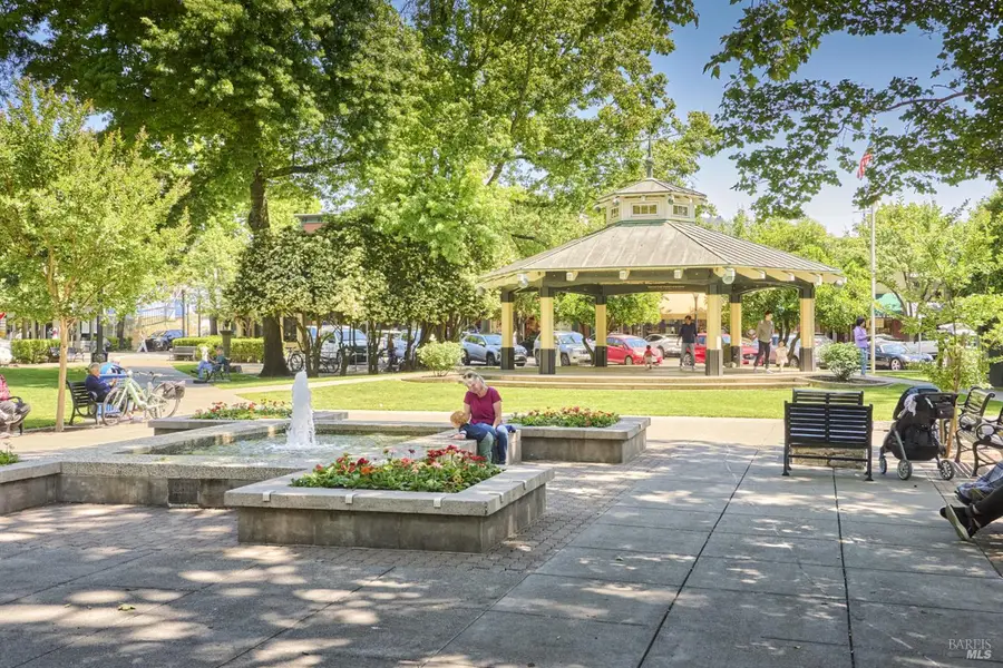 521 Prince Avenue, Healdsburg, CA 95448 - #3