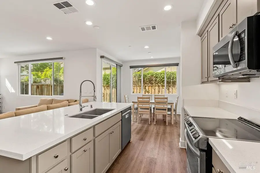 2751 Bella Circle, Santa Rosa, CA 95407 - #3