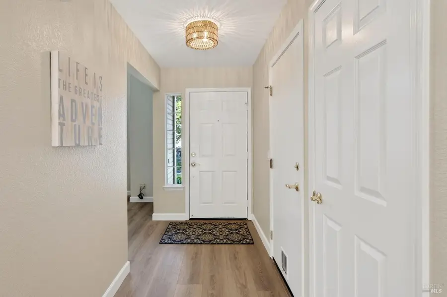 1612 Woodhue Avenue, Santa Rosa, CA 95403 - #3