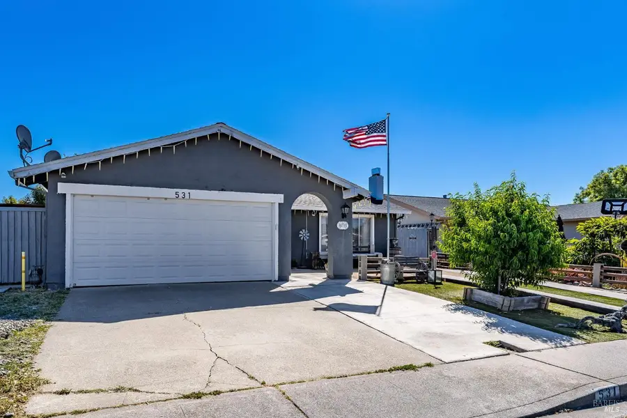 531 Colonial Circle, Vacaville, CA 95687 - #2
