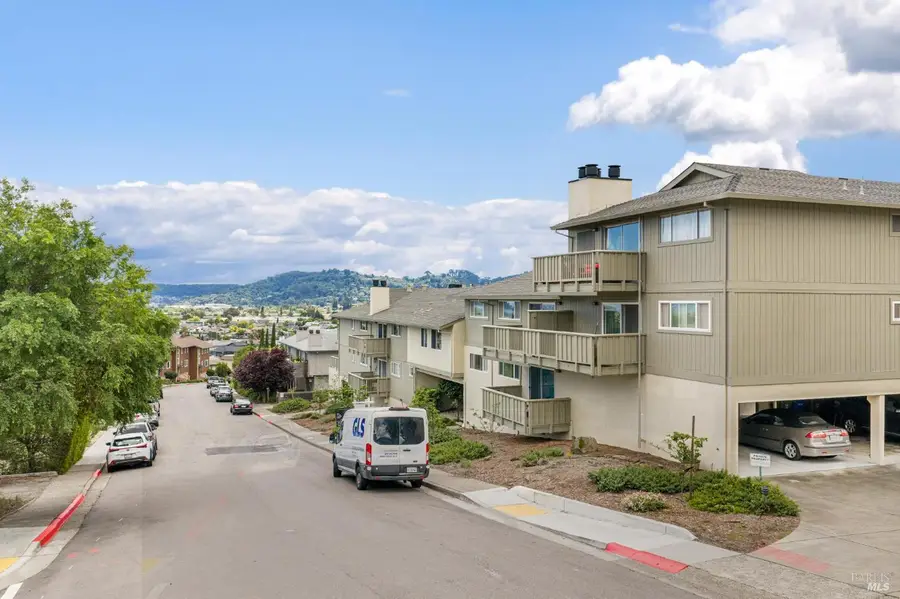 175 Upper Via Casitas Way #17, Greenbrae, CA 94904 - #3