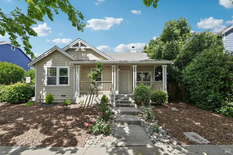 704 Bay Street, Suisun City, CA 94585 - #2