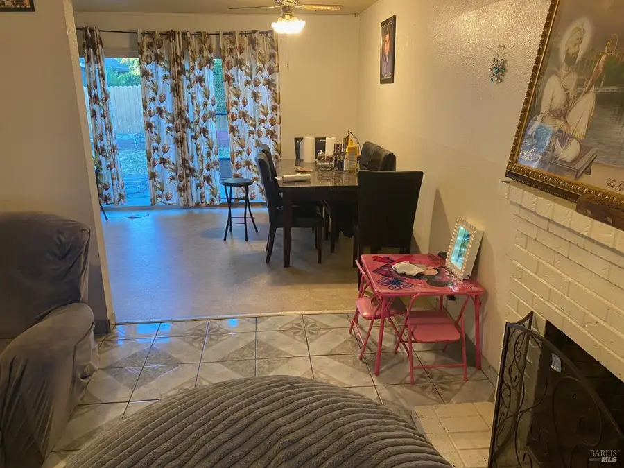 505 Crested Drive, Suisun City, CA 94585 - #2