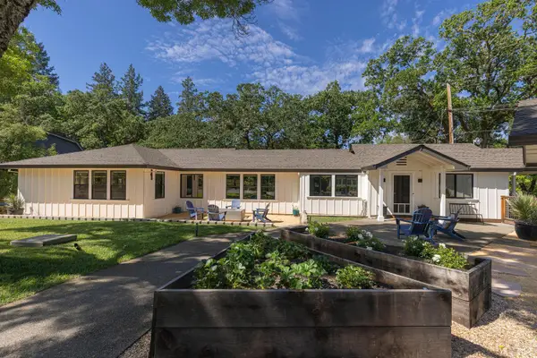 14734 Youngs Road, Healdsburg, CA 95448