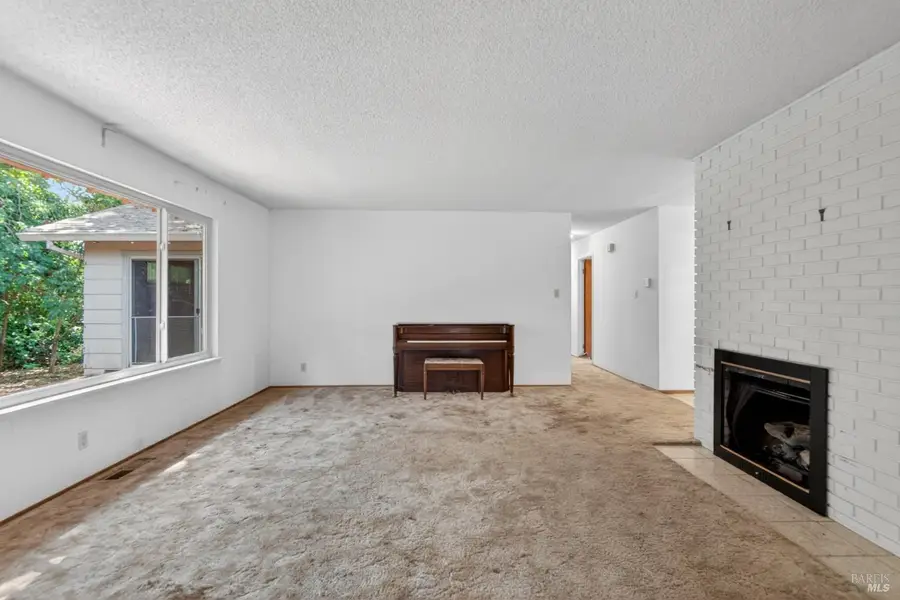 6132 Bridgewood Drive, Santa Rosa, CA 95409 - #2