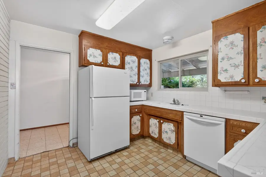 6132 Bridgewood Drive, Santa Rosa, CA 95409 - #3