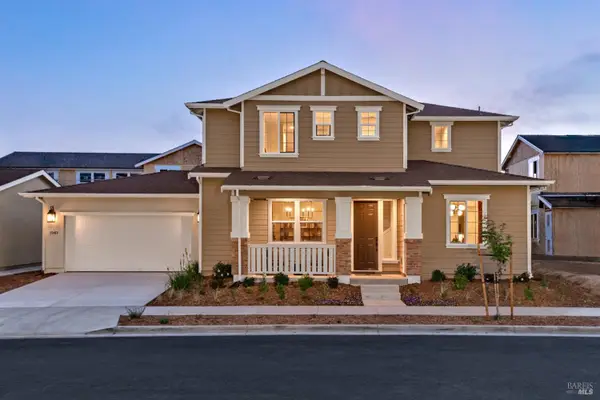 2527 Courtney Avenue, Santa Rosa, CA 95403