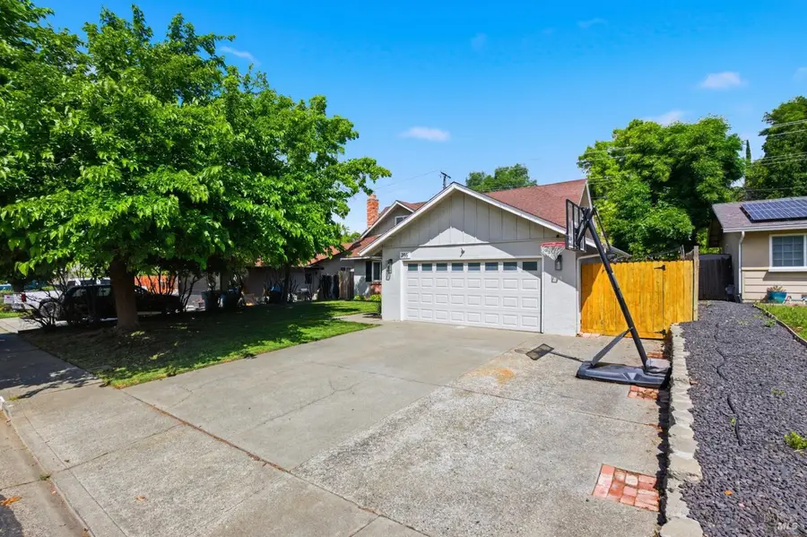 356 Berryessa Drive, Vacaville, CA 95687 - #2