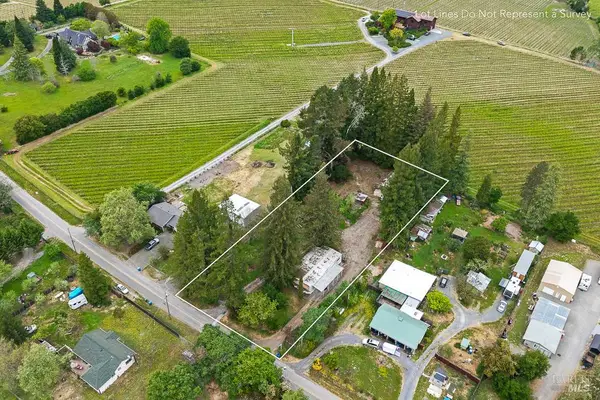 8466 Templeman Road, Forestville, CA 95436