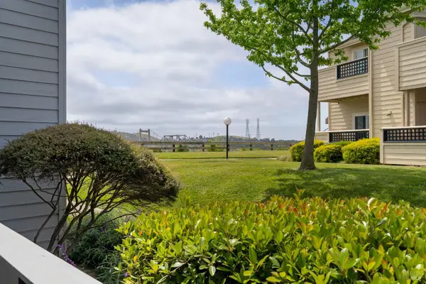 1201 Glen Cove Parkway #1203, Vallejo, CA 94591